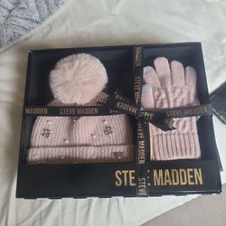 Steve Madden Ladies Gloves & Pearl Embellishment Beanie Set