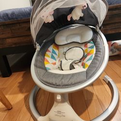 Dream on Me Motorized Swing