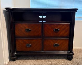 3-piece Two-Tone Wood TV Console with 4 Drawers