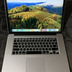 2013 15" Intel Core i7 Retina MacBook Pro, 16GB RAM, 256GB SSD. RUNS🏃‍♂️FAST AND SMOOTH. SeratoDJ And macOS Sequoia Installed.