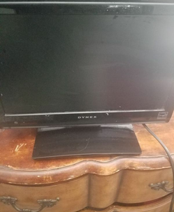 Dynex 19" tv w/o remote