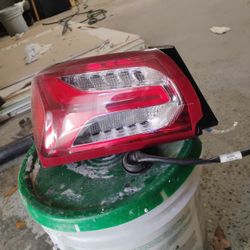 Tail Light Chevy Malibu 2020. Lt