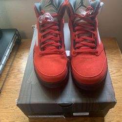 Jordan 5 Raging Bull