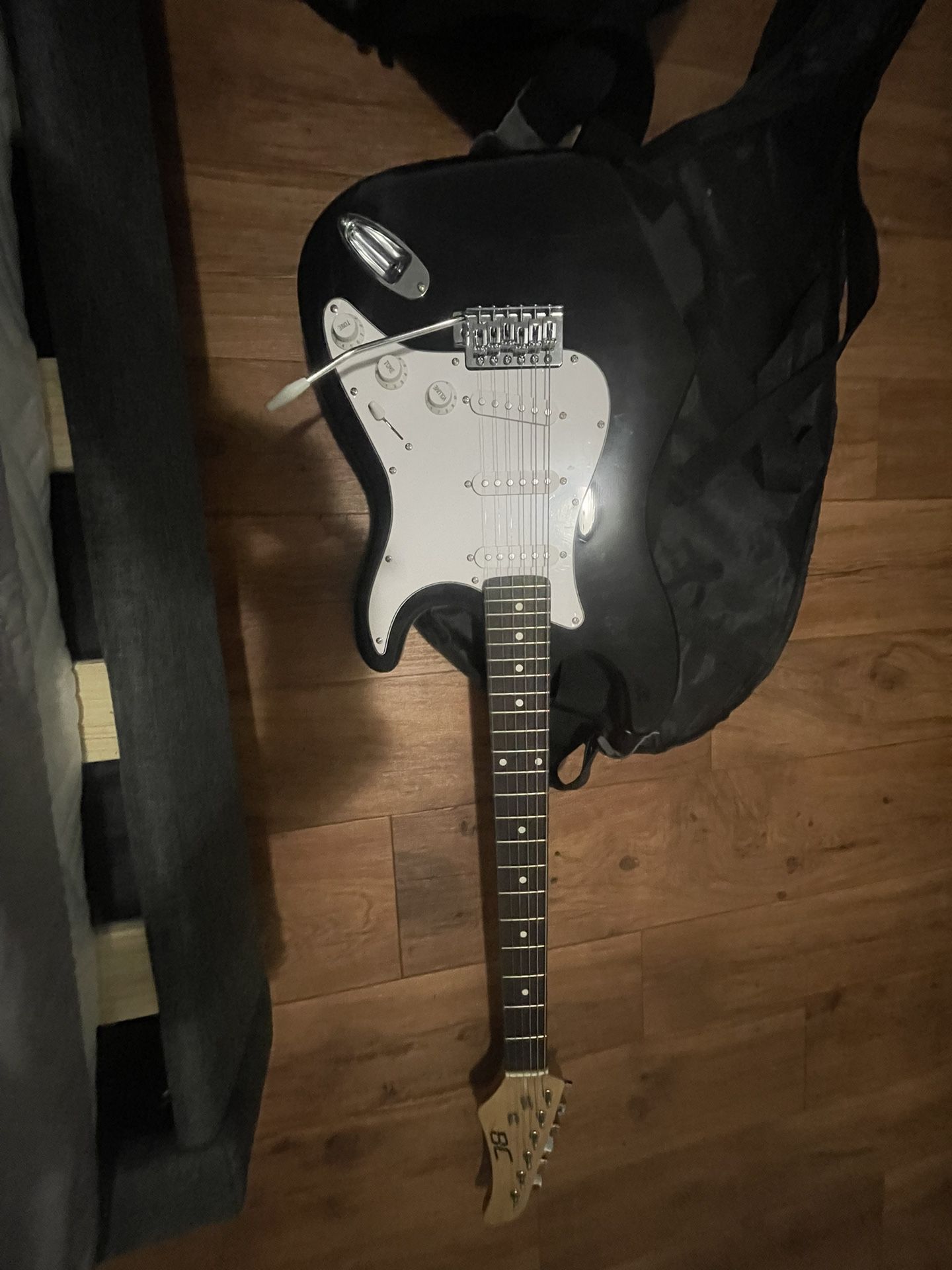 Electric Guitar| Comes With AMP