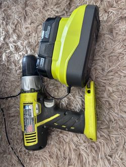 Ryobi drill w/ battery and charger