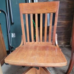 Vintage Oak Swivel WoodenBankers Chair on Wheels and Adjustable