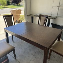 Table With 4 Chairs