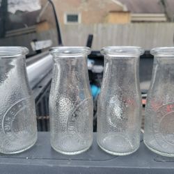 Lot of 4 Small 5" Heritage Milk Company 1810 Milk Bottle