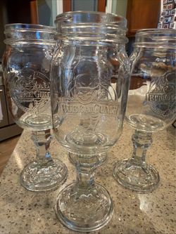 New Bubba Gump mason jar glasses