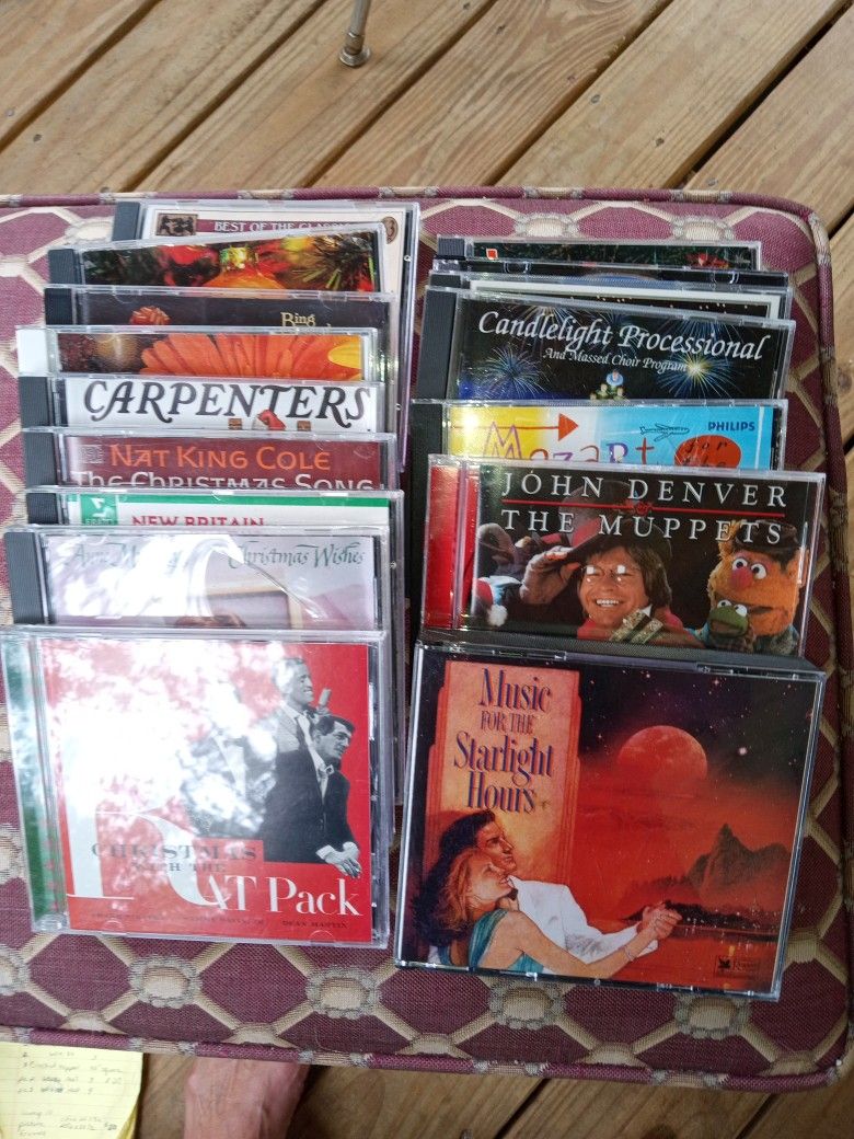 Lot Of  36 Assorted Christmas And Classical CDS  