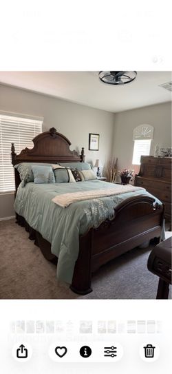 Queen bed with Serta matress set