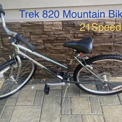 Trek bicycle 17”  820 Girls Mountain Bike
