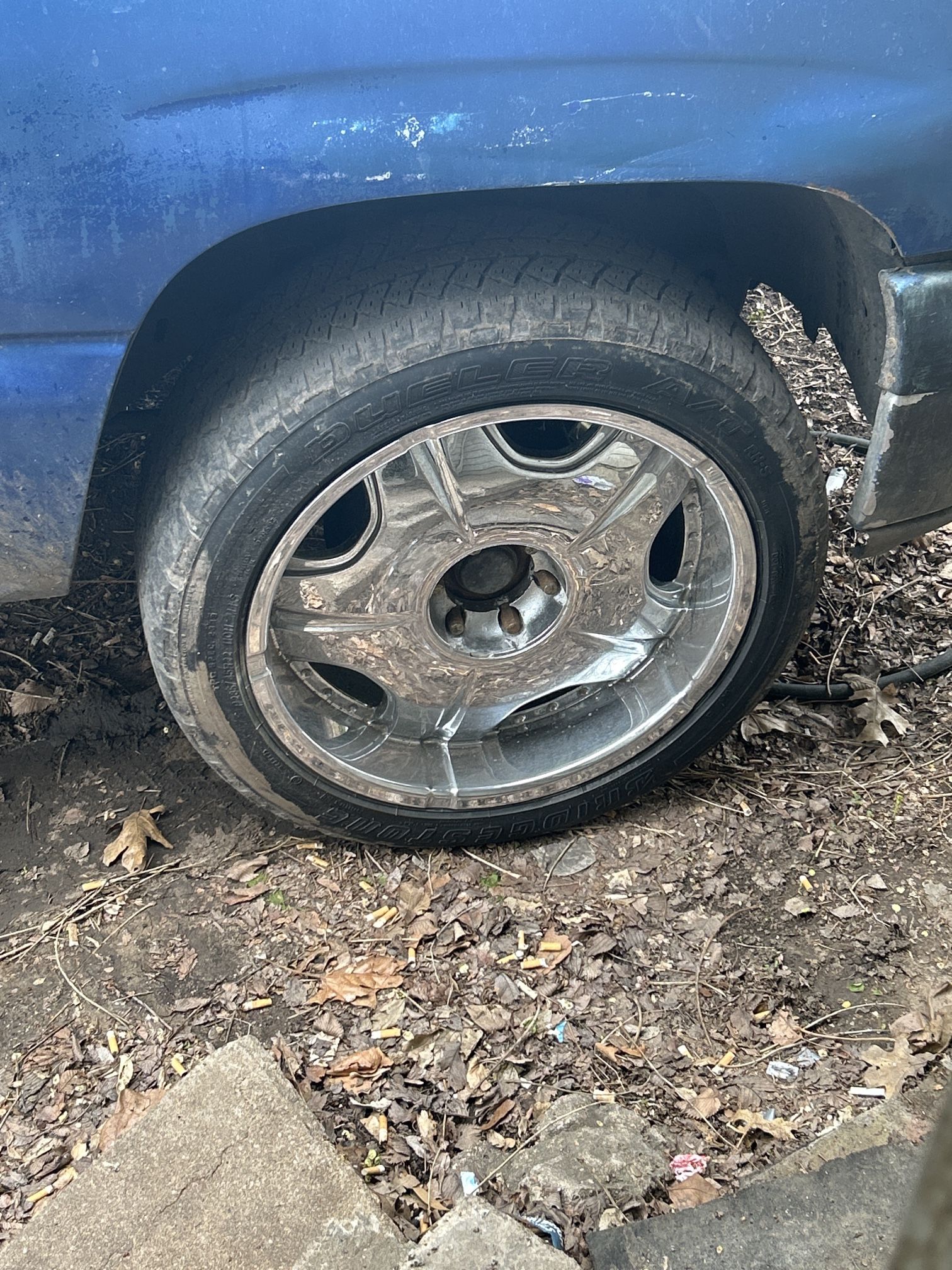 LDR Lowenhart 22” Rims And Tire’s