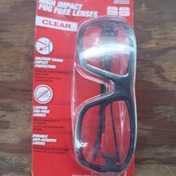 Milwaukee
Performance Safety Glasses with Clear Fog-Free Lenses