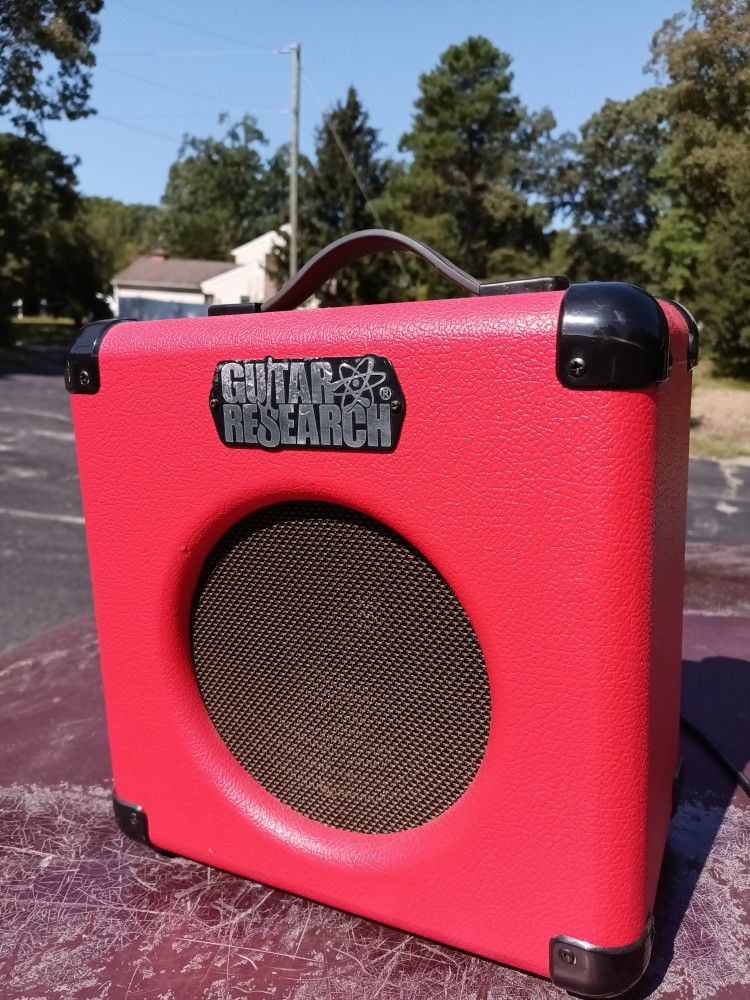 Guitar Research 19 Watt Guitar Amp