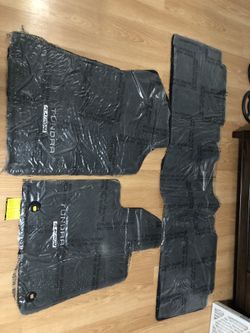 2018 Toyota Tundra Platinum 3 Floor Mats(original)
