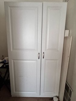 2 White cabinet