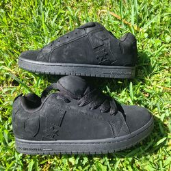 DC Shoes Low-Top Black Skate Sneakers size 12