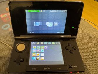 Nintendo 3DS with games