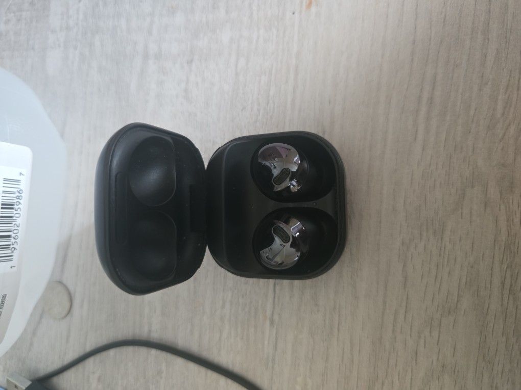 Samsung Earbuds