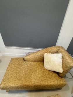 Chaise Lounge