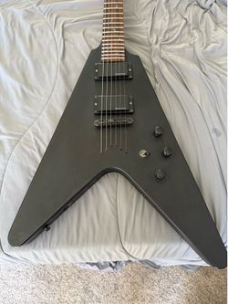 Schecter Damien Flying V with Seymour Duncan Blackouts