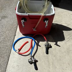 Micromatic Jockey Box 30 Qt - Coil Cooler - 2 Faucets - 50' Coils - Red