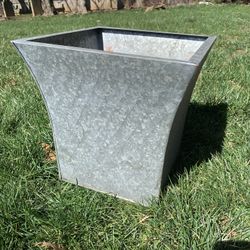 Galvanized Metal Square Planter 