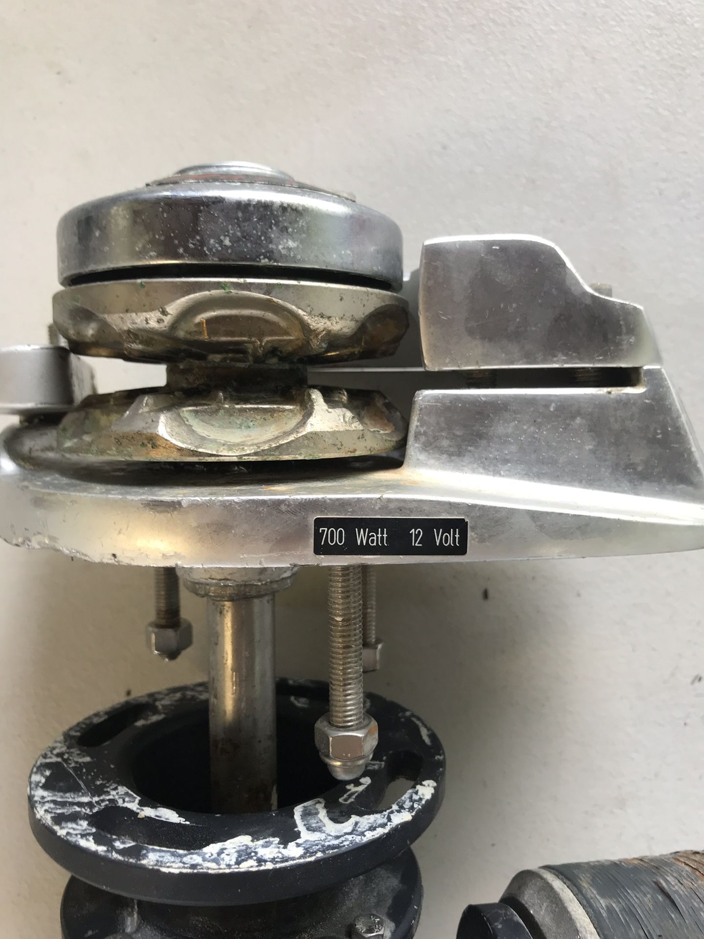 LOFRANS WINDLASSES MARLIN ML 012436 12vol 700W for Sale in Miami, FL