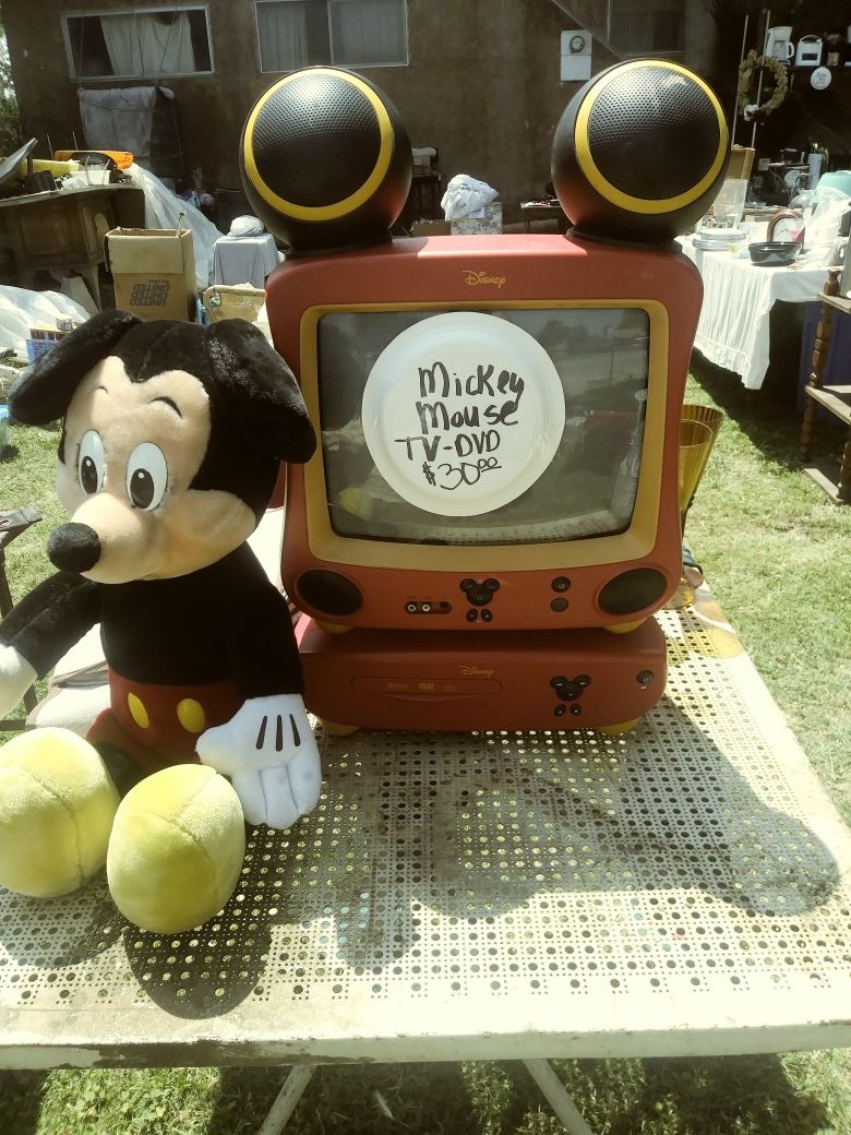 Disney Mickey Mouse Waffle Maker for Sale in San Diego, CA - OfferUp