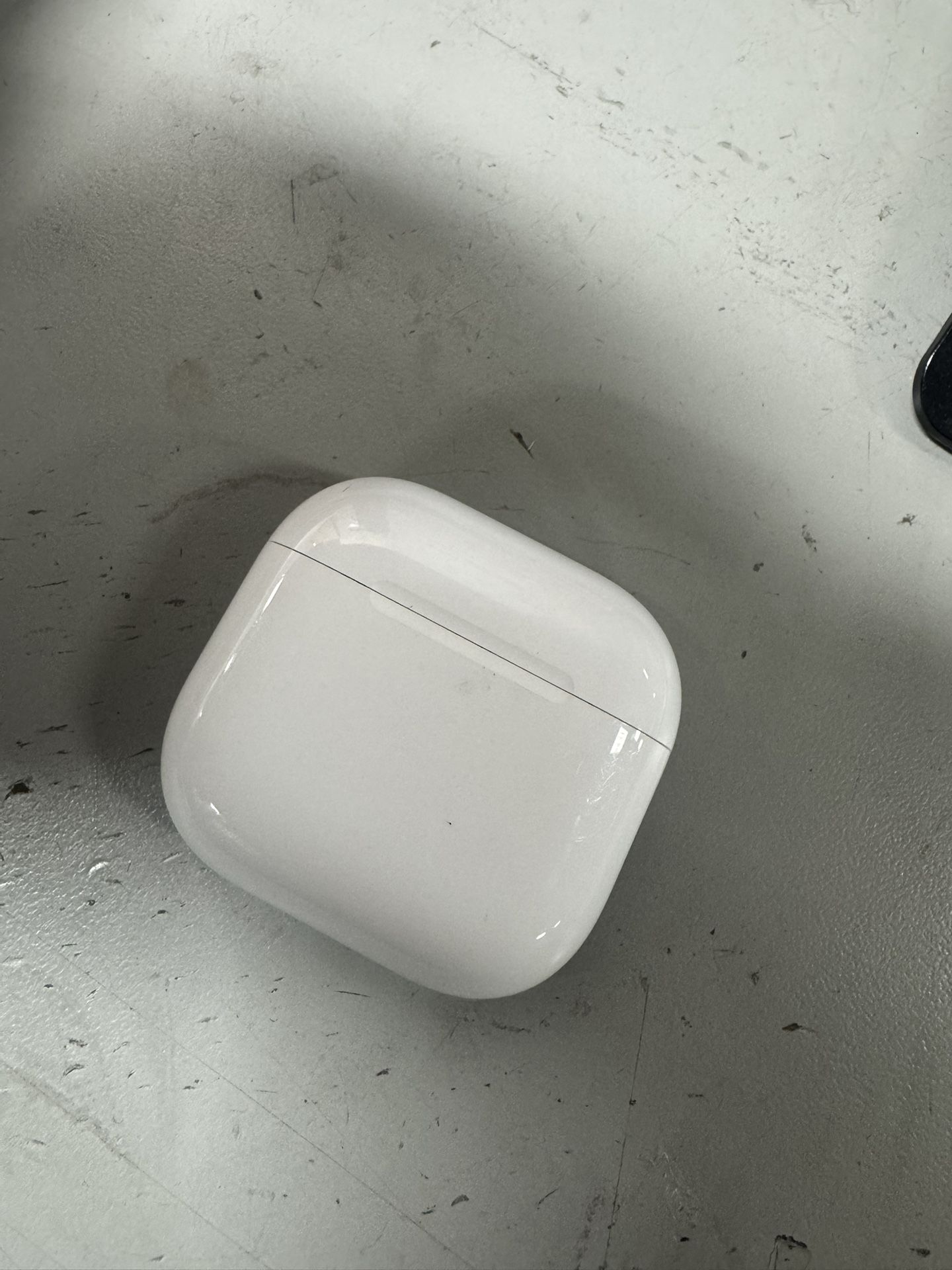 Apple AirPods 4 With Noise Cancellation