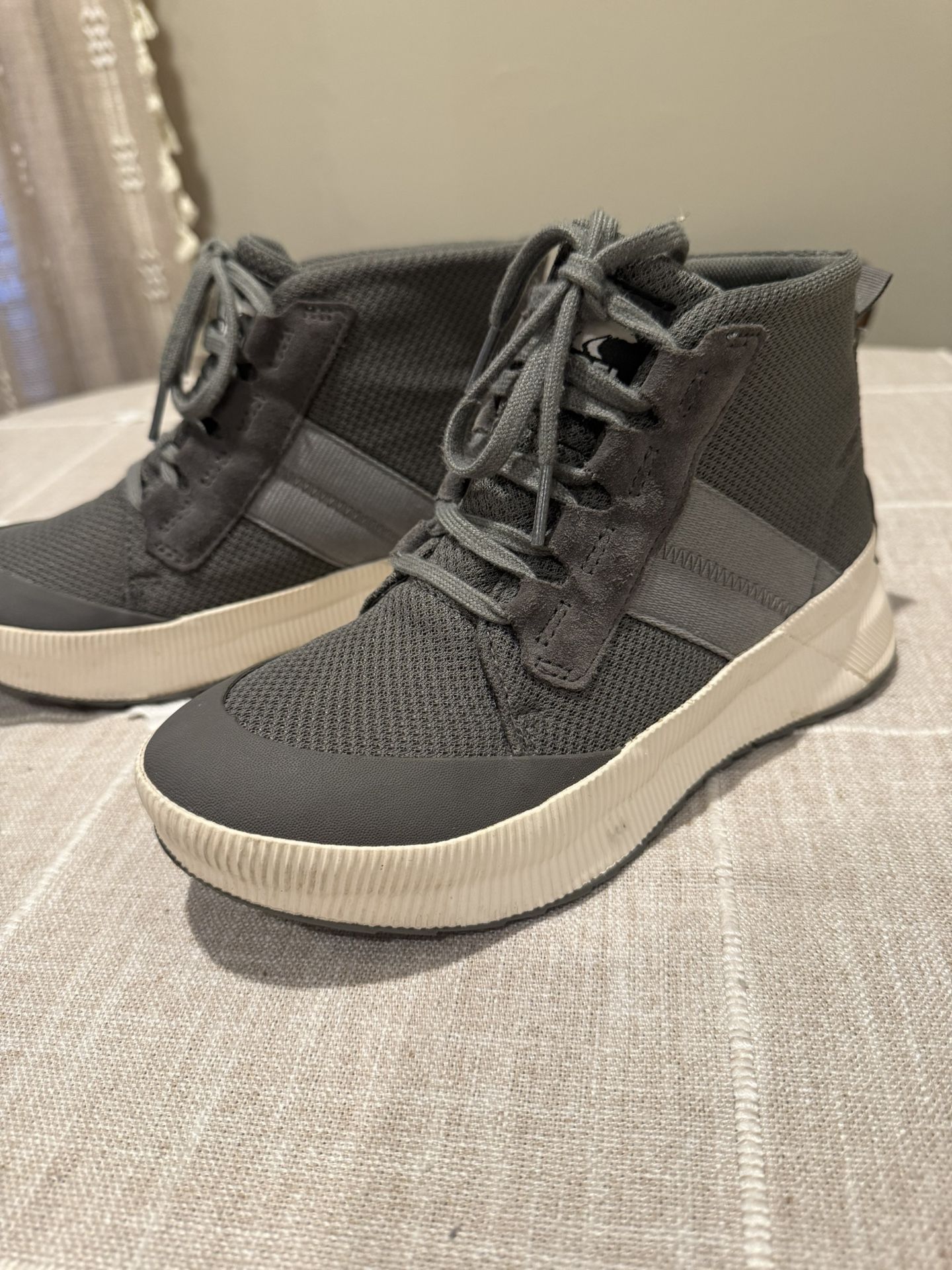 Waterproof Sorel High-top Sneakers