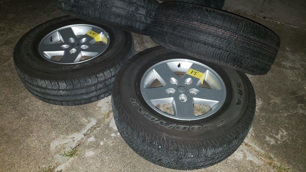 Jeep Wrangler Wheels and Tires