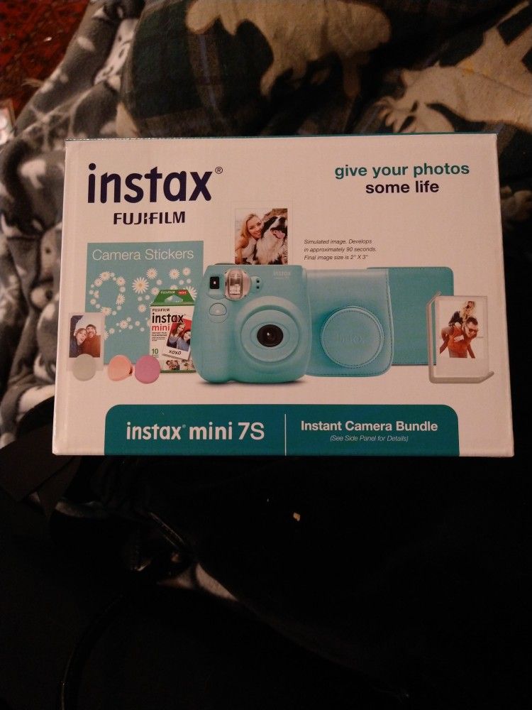 Instax Mini 7S Camera Bundle