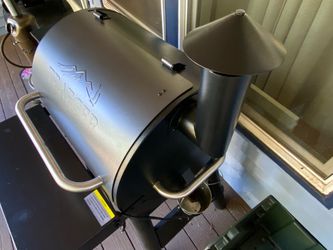 Traeger pellet grill