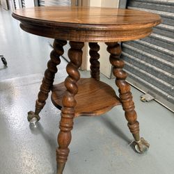 Oak Table With Amazing Claw Feet