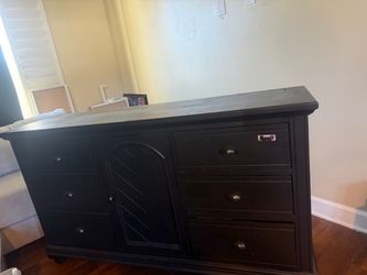 Black wood dresser