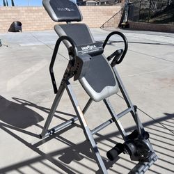 Innova back stretcher