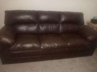 Free couch located queen creek az