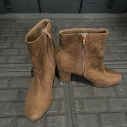 Brown Suede Women’s Boots Christian Siriano  