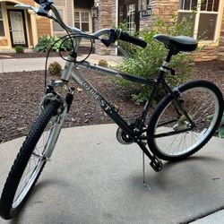 21 Speed Crestwood Quest hybrid bike