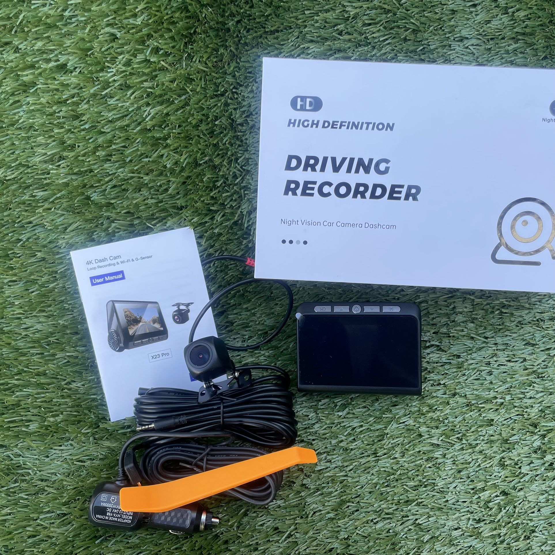 Dash Cam with WiFi APP - Ultra HD Car Video Recorder, Wide-Angle, Night Vision, Driving Record With 32G Memory Card 