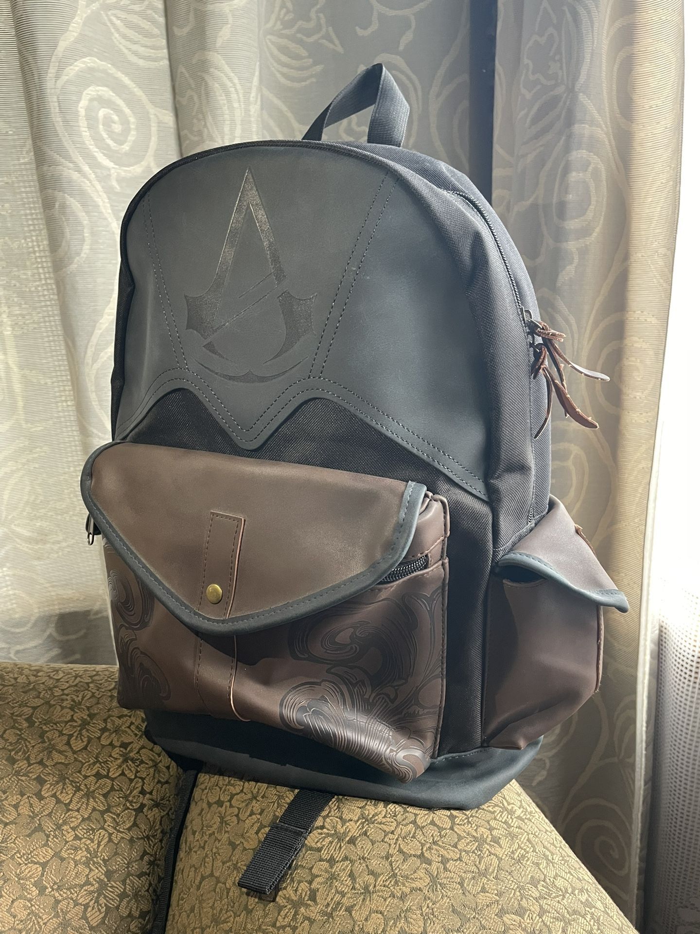 Assassin's Creed Unity Backpack
