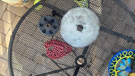 Clutch sprocket snd chain setup