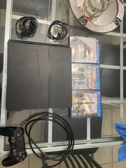 PS4 With 3 Games
