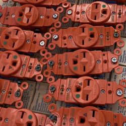 Electrician Surplus Hospital Grade Isolated Ground Electrical Receptacles – Contractor Lot 300+/- brand new in packages. NEMA 6-15R 15A 250V Orange  N