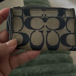 Coach Zipper  Wallet 