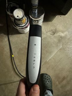 Tesla charging cable