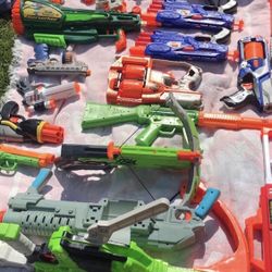 Bonche De Nerf Guns And Differents