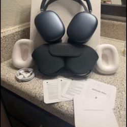 AirPod Max 2024